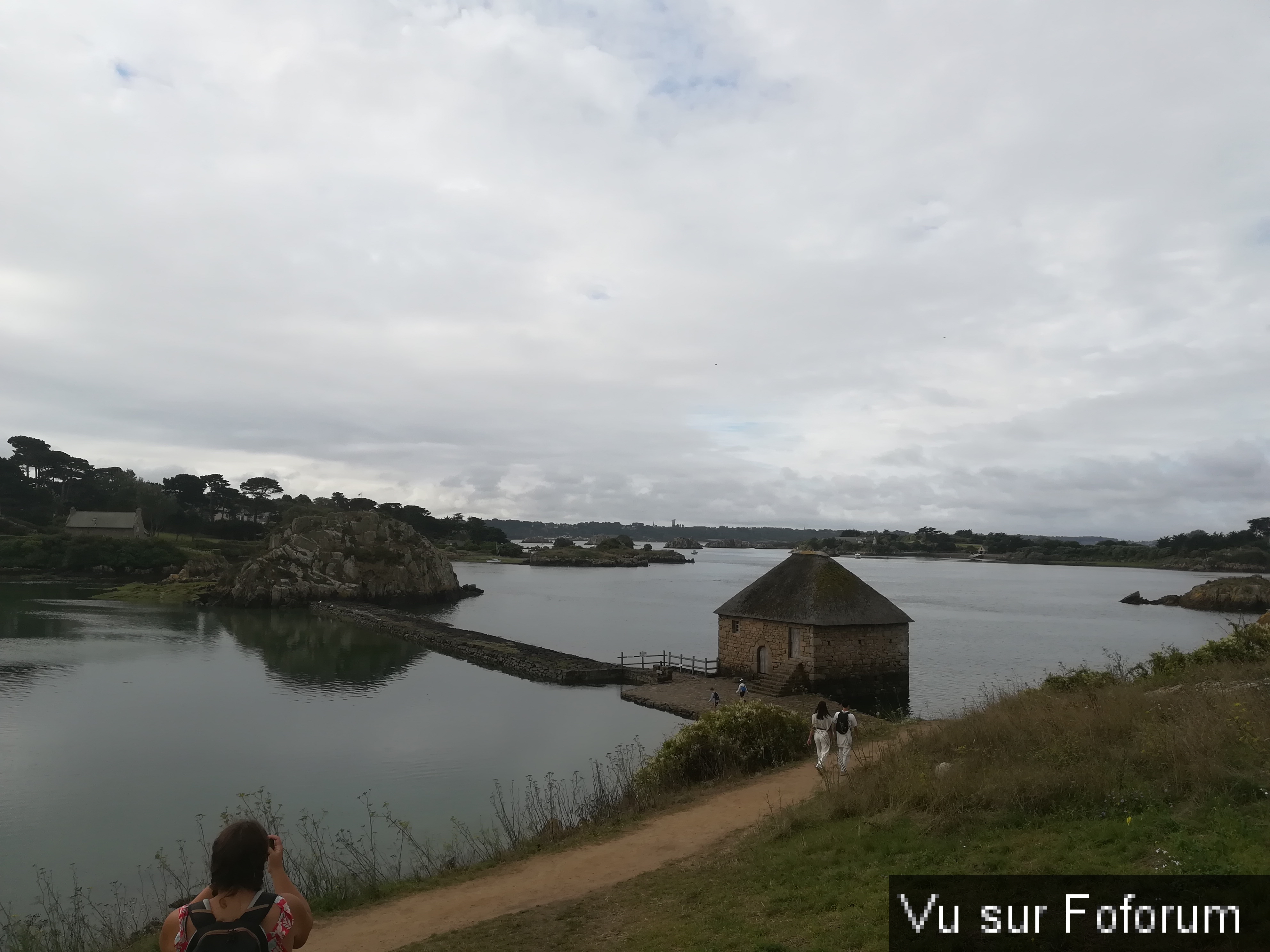 Entre St Brieuc et Paimpol, c'est dans le Nord de la Bretagne