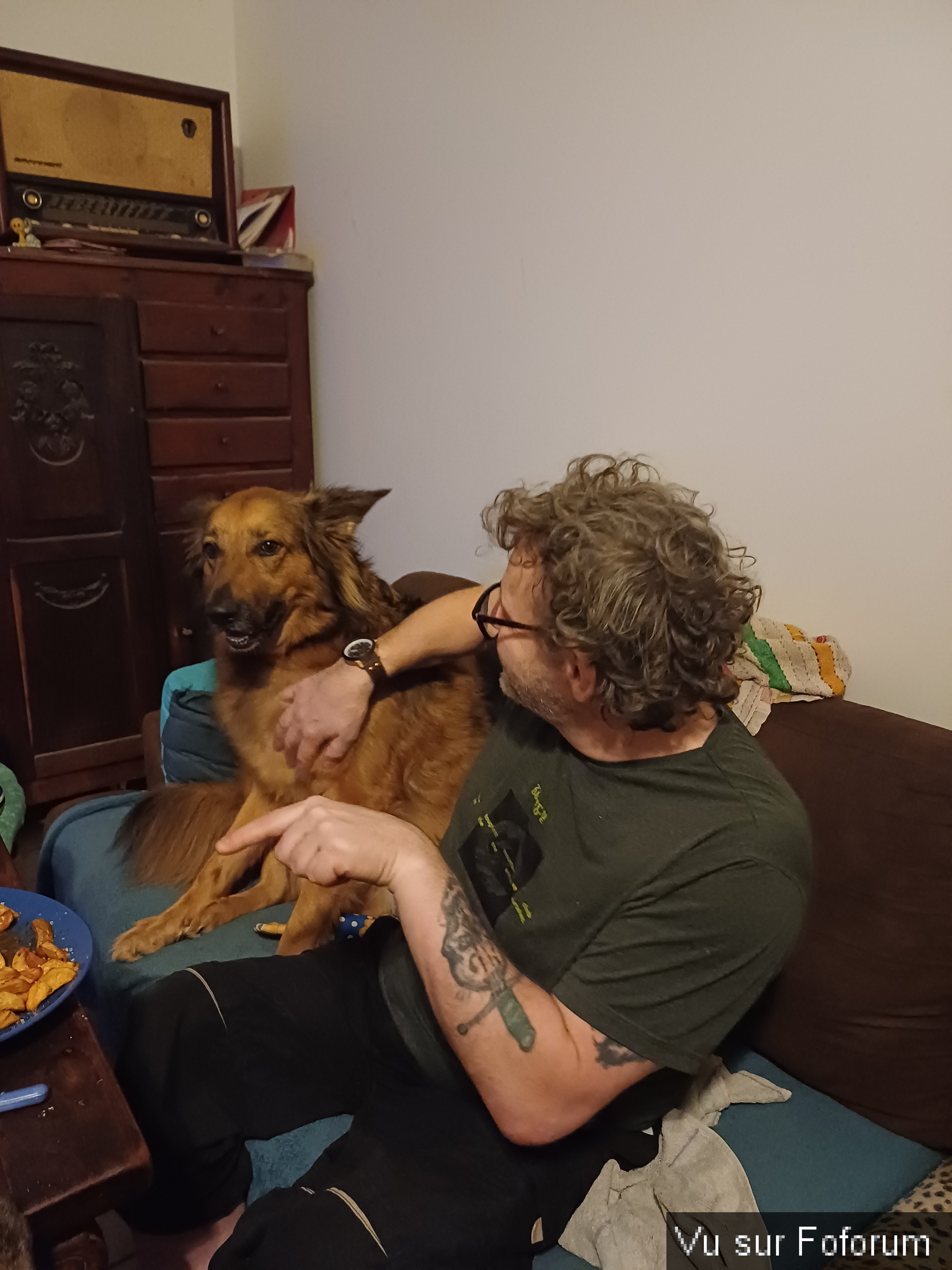 Poster n importe quoi qui vous fait plaisir ou vous fait rire, vous a étonné! Vidéo seulement ou short : jeu !