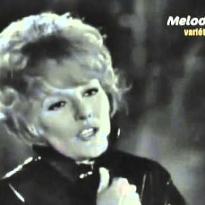 Petula Clark Downtown. original version