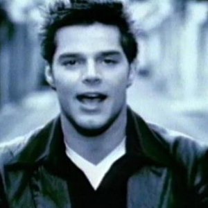 Ricky Martin - María (Video (Spanglish) (Remastered))