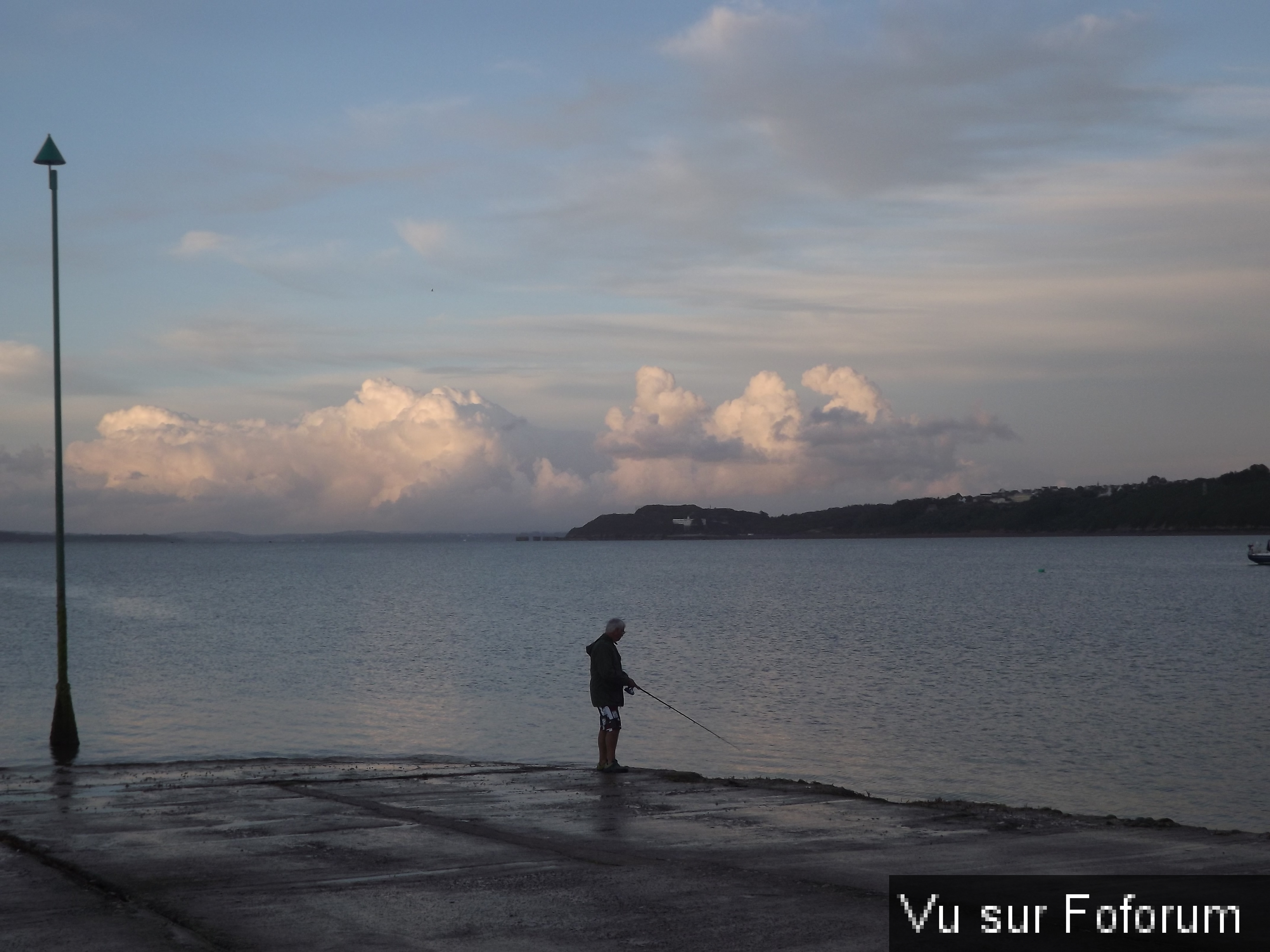 Cale du Fret on pêche le Bar - Capitaine Jack