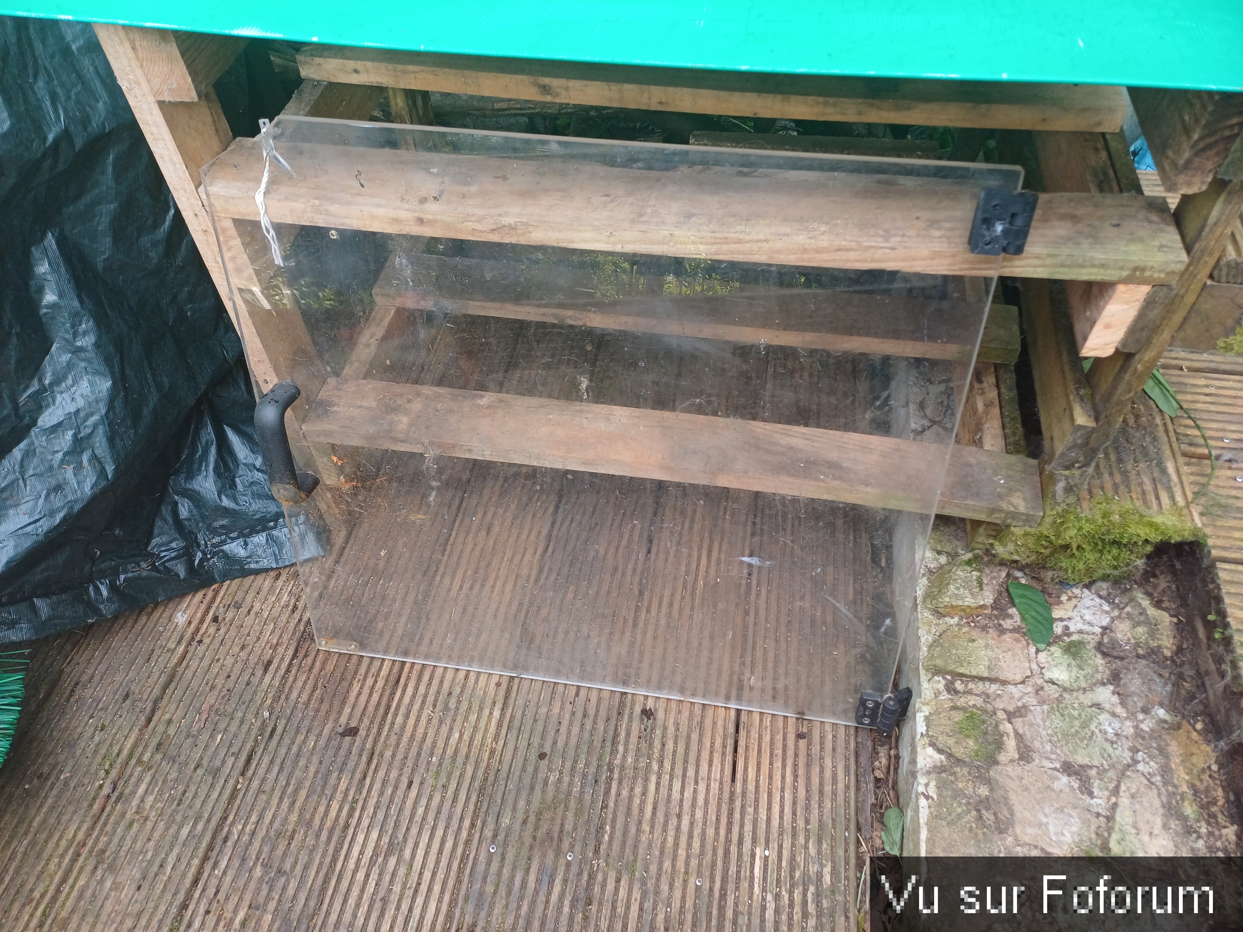 Capitaine Jack améliore le meuble pour barbecue (4).jpg