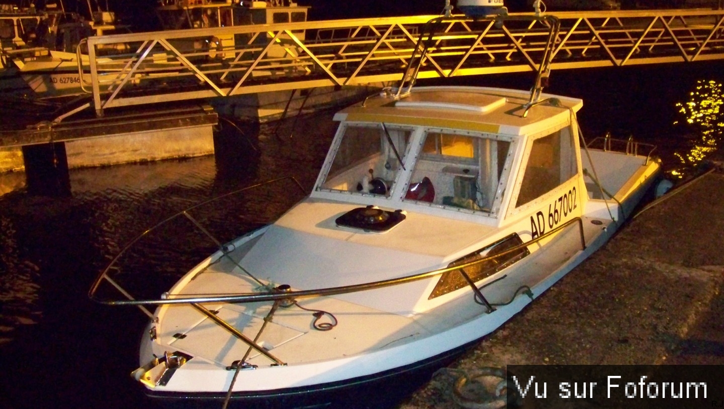 Capitaine Jack en balade à Audierne (33)
