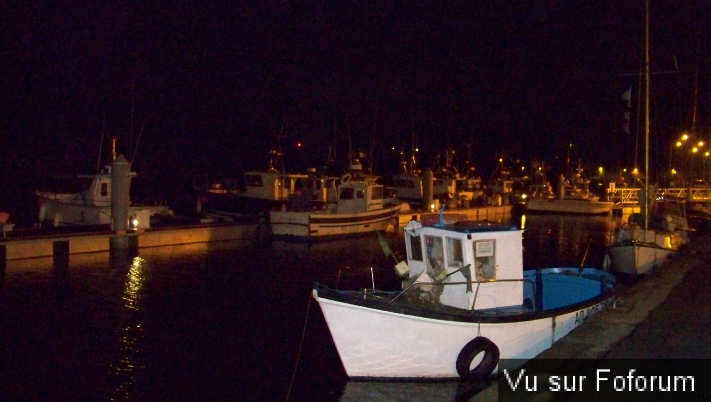 Capitaine Jack en balade à Audierne (48).jpg