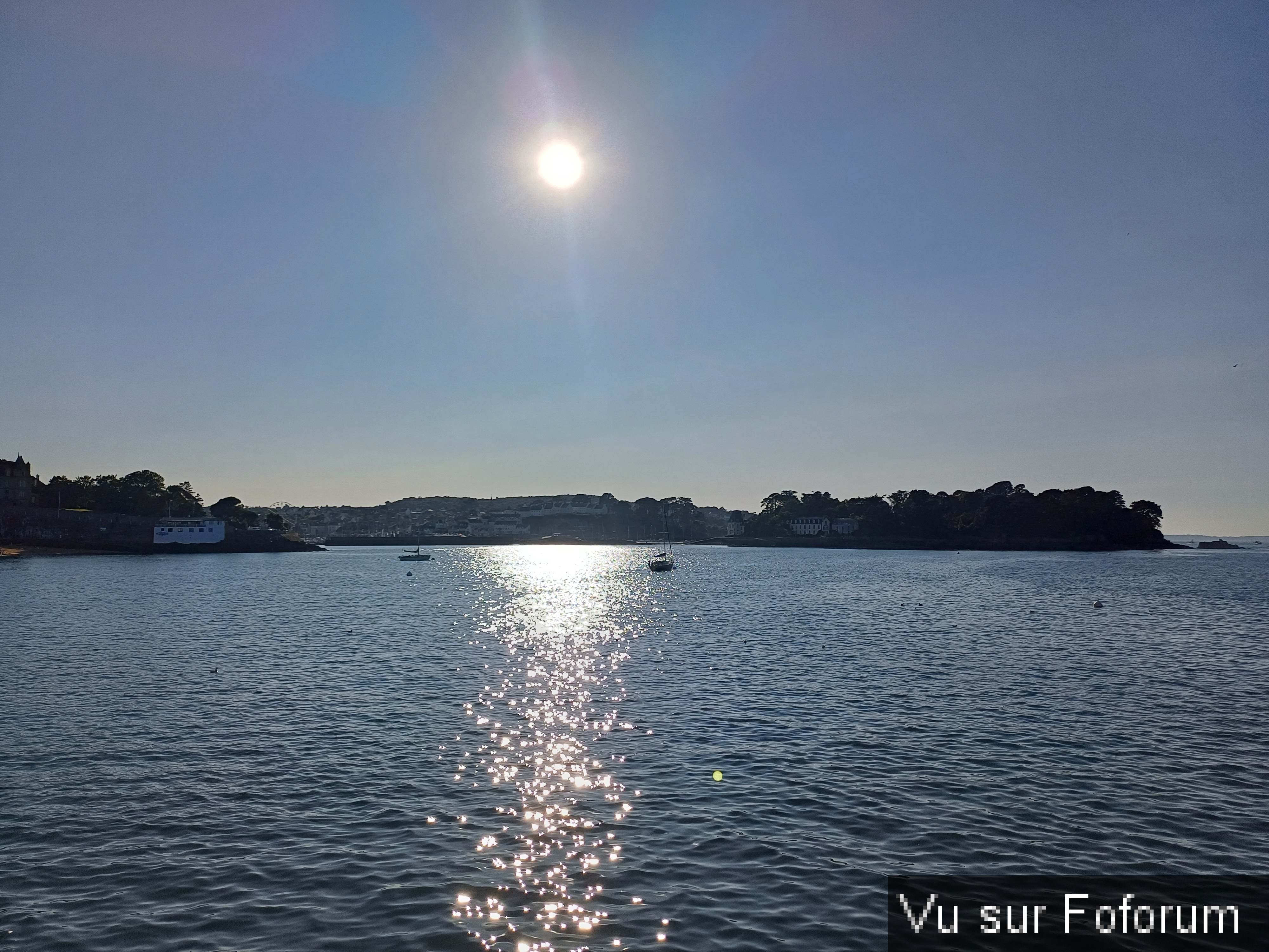 Soleil qui marque la frontière entre Douarnenez et Tréboul